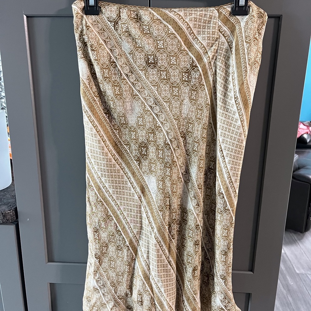 Ladies brown/beige skirt